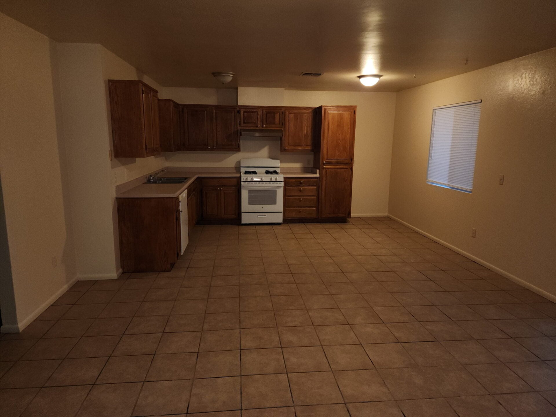 2 bedroom Manzanita Property Management