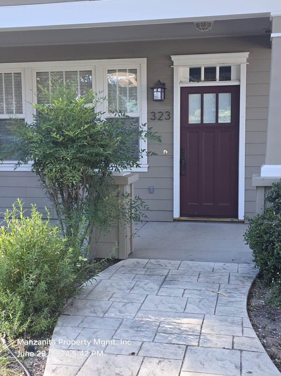 2 bedroom 1 bath Manzanita Property Management